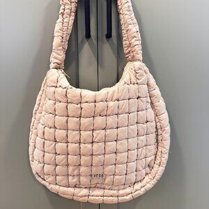 VERB Carry All Cream Quilted Tote Bag - promo item